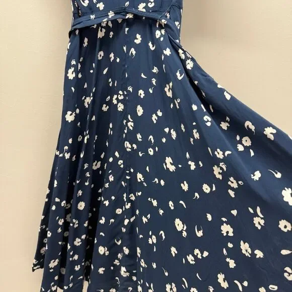 Polo Ralph Lauren
Hampton Short Sleeve Day Dress 💝 - Picture 8 of 11